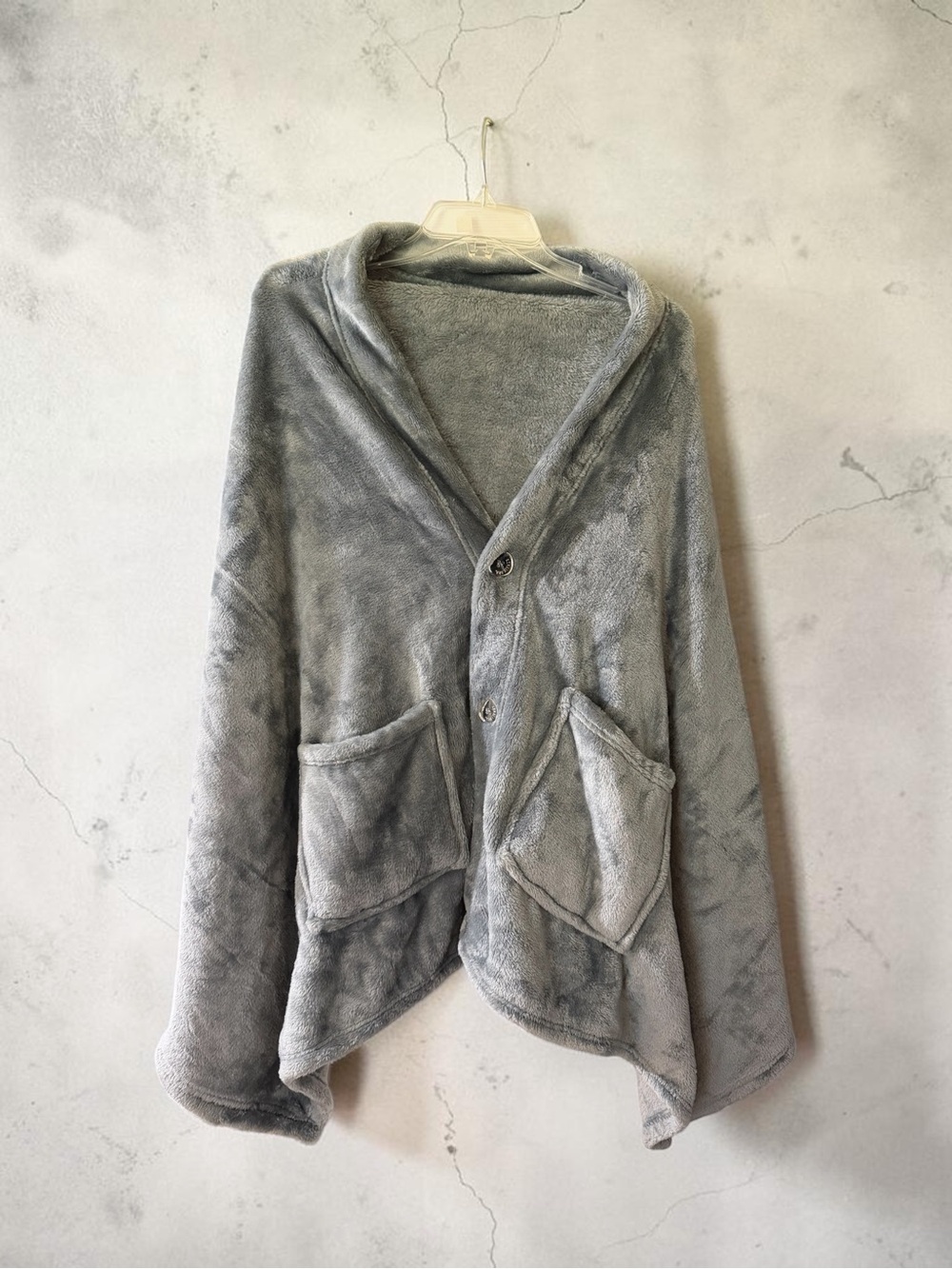 NWOT Double Layer Gray Poncho Blanket Easy On Easy Off - Two Pockets - One Size